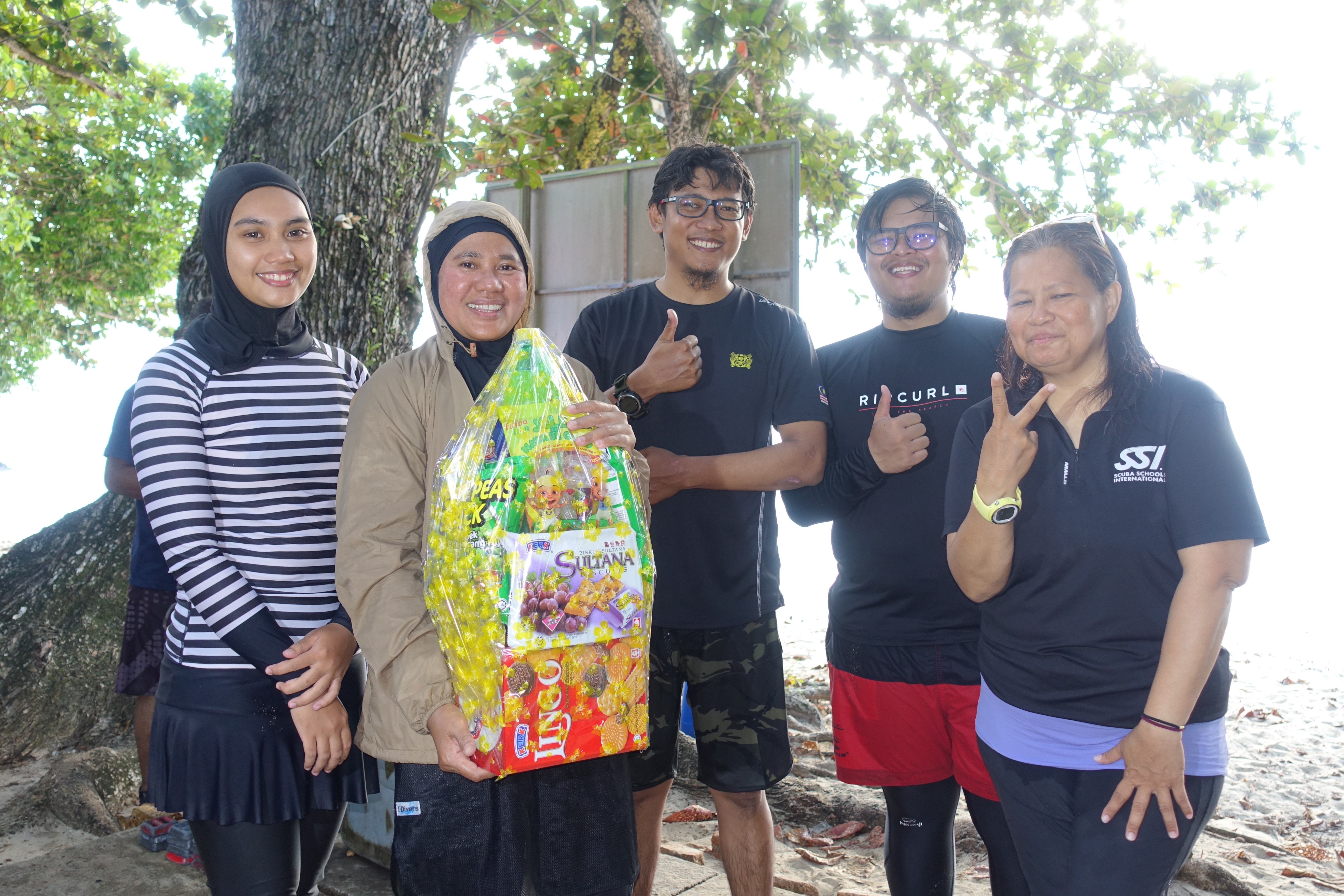 20 students gain knowledge about coral reefs and ecosystem