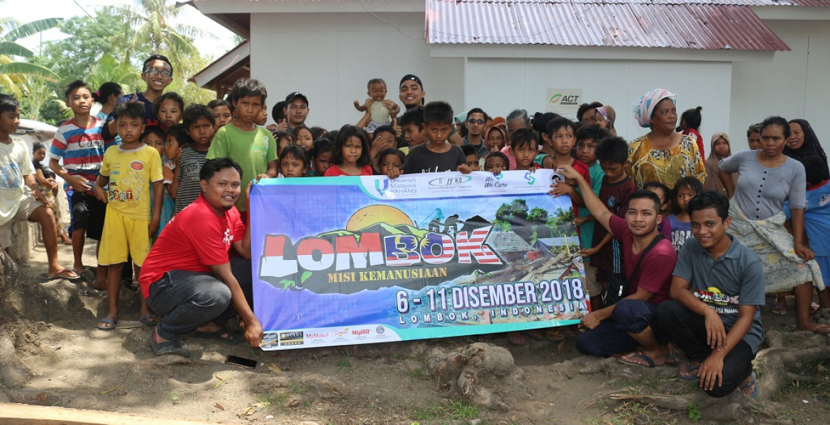 UMP students helped victims of earthquake in Lombok