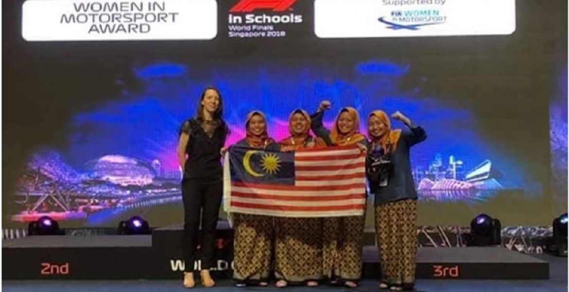 UMP kongsi kepakaran, pasukan Dex-Rac menang Kejohanan Dunia F1 In Schools  