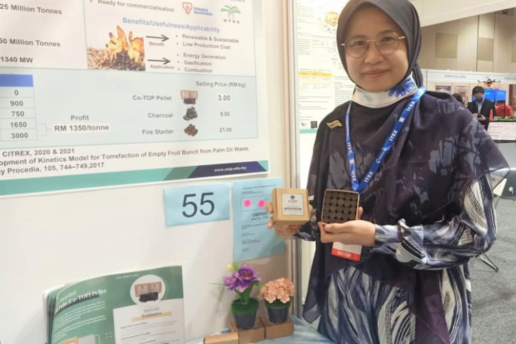 Dr. Suriyati hasilkan Co-TOP pellet sisa kelapa sawit sebagai bahan api mesra alam dan kos rendah