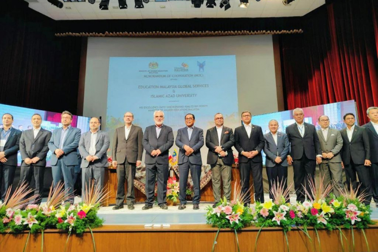 UMPSA establishes collaboration with Islamic Azad University, Iran