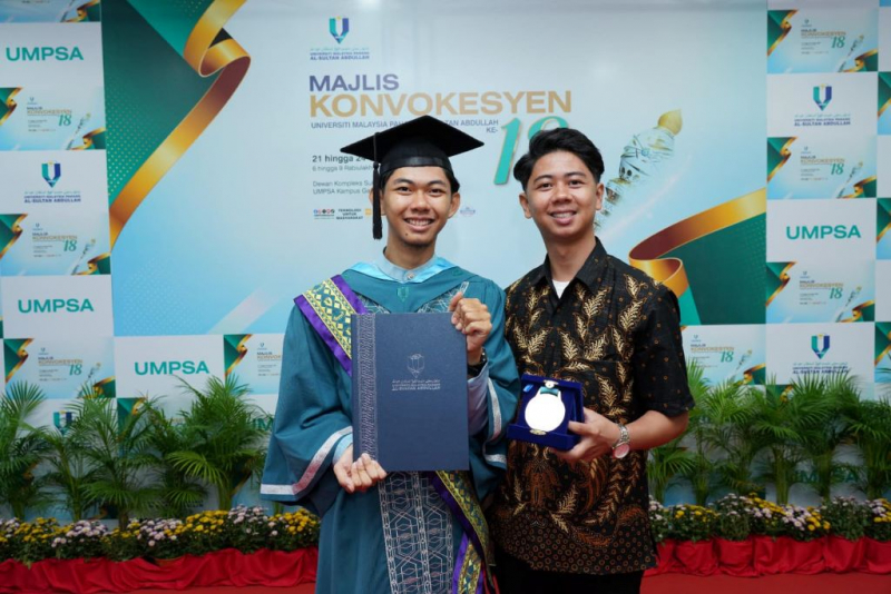Accompanied by brother to receive BASF Petronas Chemical Excellence Award