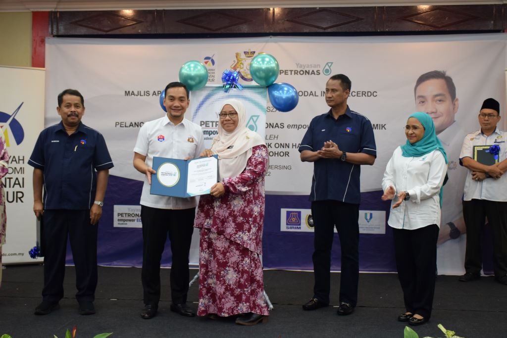 200 SPM candidates benefit from Yayasan PETRONAS empower ECER Academic programme