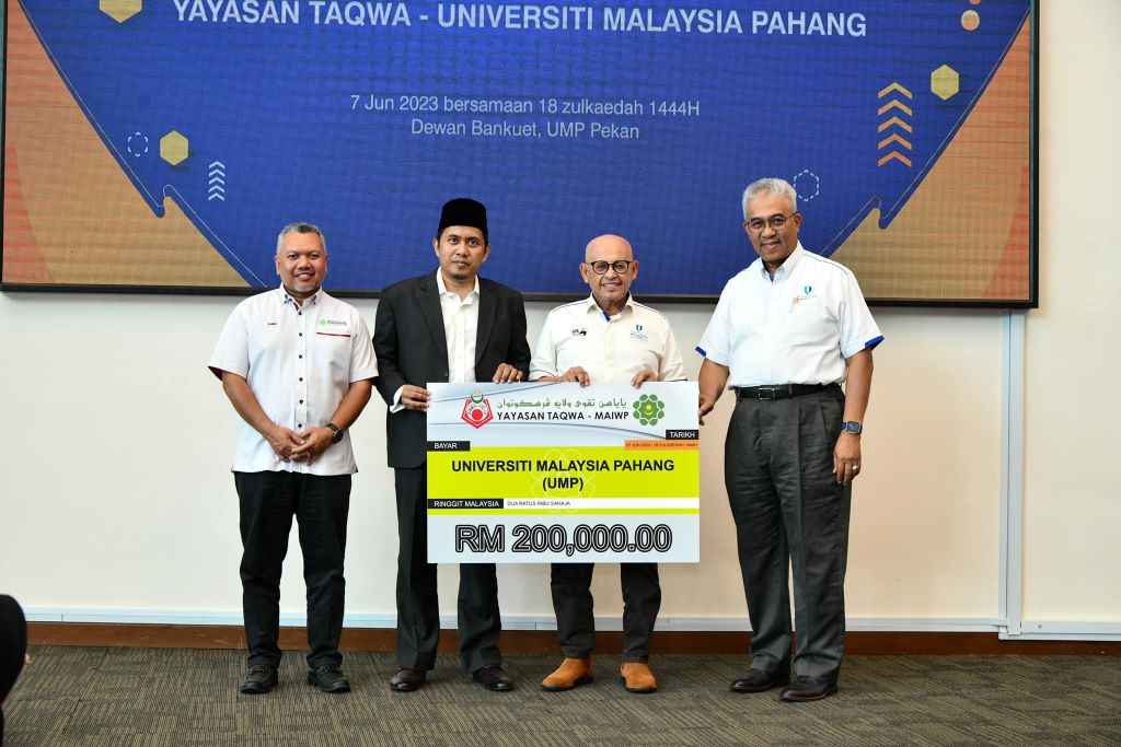 400 pelajar UMP terima manfaat sumbangan Yayasan Taqwa