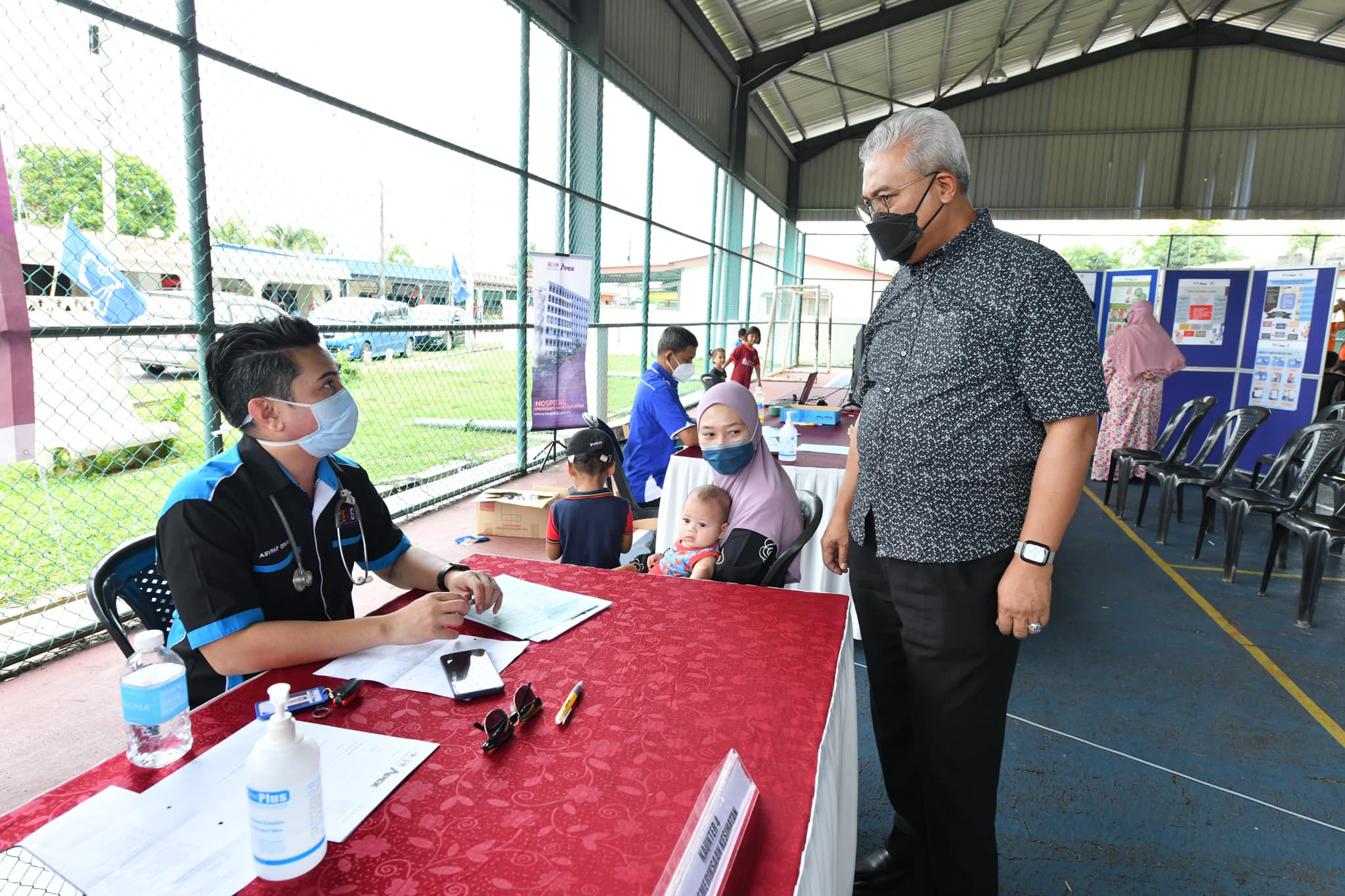 Mini Karnival KPT Prihatin Keluarga Malaysia santuni penduduk Mersing