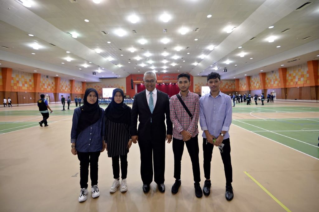 OKU student, twins and siblings among 1,459 new students enrolled at UMP