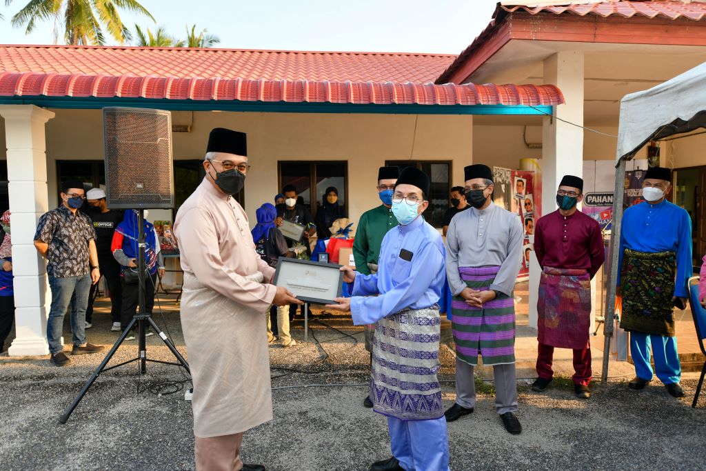 UMP-RTM santuni masyarakat Nenasi dalam Jelajah Ramadan Sedekad