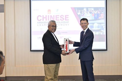 41 UMPSA students receive Excellence Awards from the Chinese Ambassador