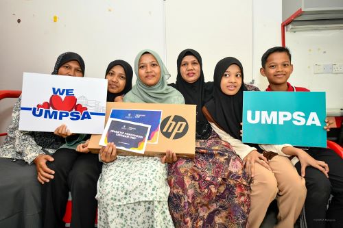 Thanks to teacher’s guidance, Nooraizah’s dream of studying at UMPSA fulfilled