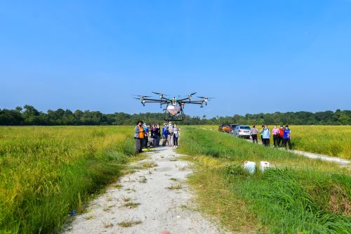 Dron UMP multifungsi teknologi baharu dalam sektor pertanian