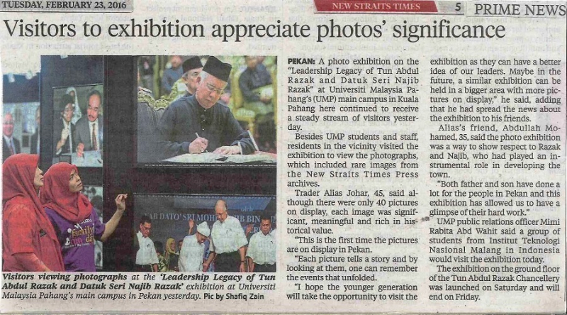 Visitor to Exhibition Appreciate Photos' Significance