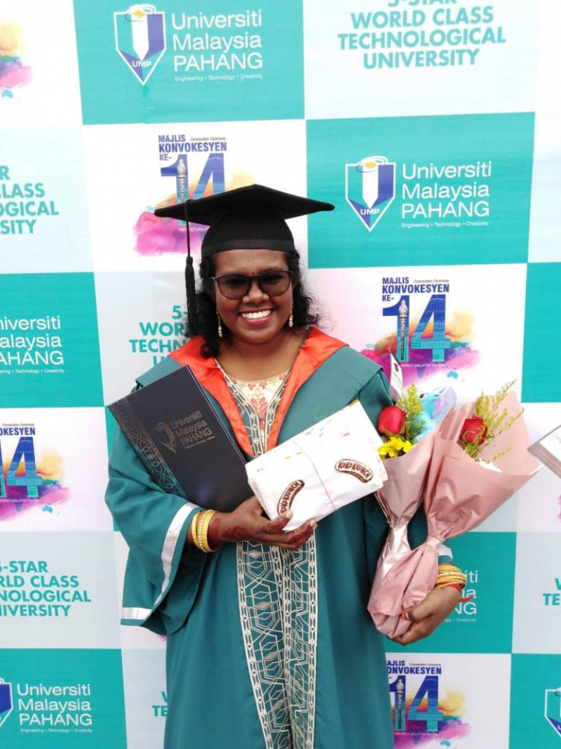 Jothi Letchumy receives a scholarship to continue study in the UK