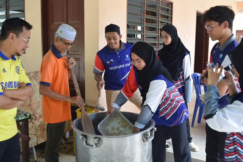 Sentuhan Kasih programme closes relationship with generations through social and community activities