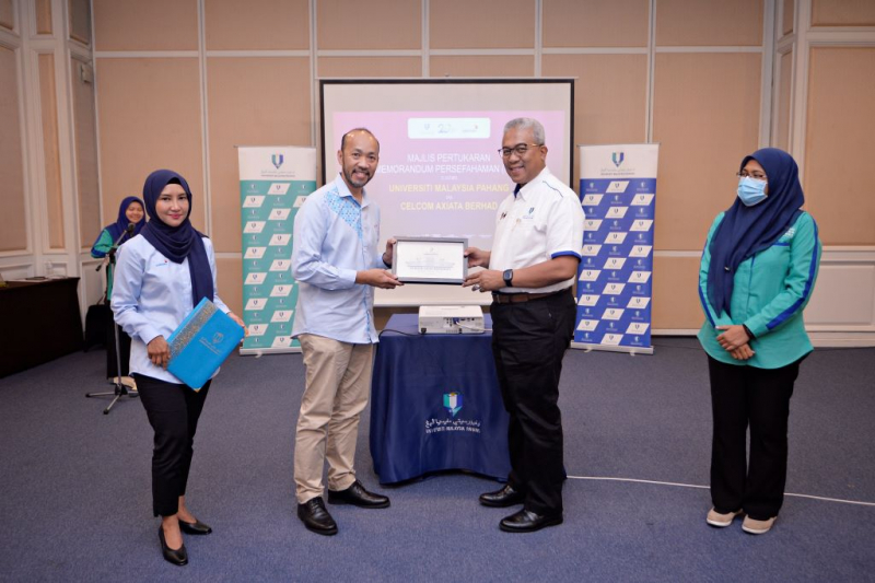 UMP collaborates with 3 industries to improve graduate competitiveness