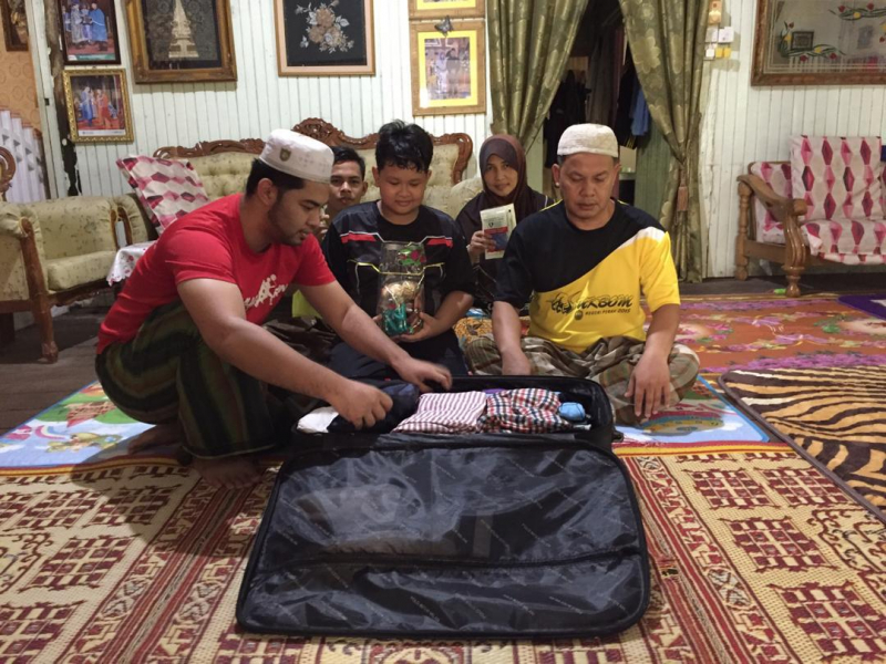 Grounded by MCO, UMP student finally return home 