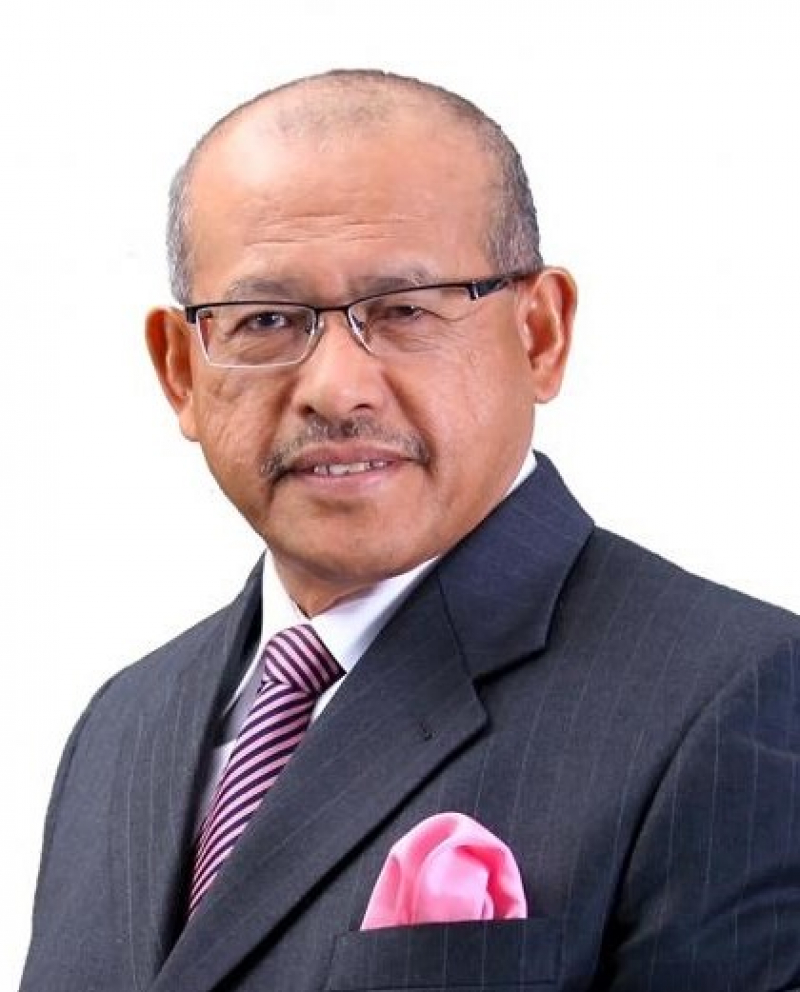  Tan Sri Dato’ Sri Abdul Aziz Abdul Rahman dilantik  Pengerusi Lembaga Pengarah UMP